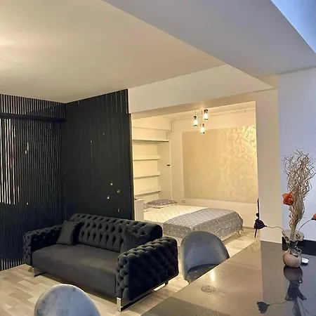 Summerland Sea View Penthouse & Jacuzzi Appartement Mamaia