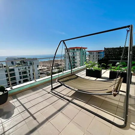 Appartement Summerland Sea View Penthouse & Jacuzzi